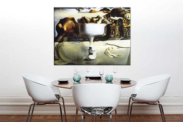 Slika na platnu UKAZANJE NA LICU I POSUDA OD VOĆA NA PLAŽI - Salvador Dalí RE 30x50 cm